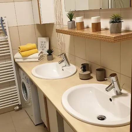 202 * Tatranská Lomnica