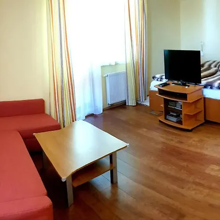 Apartament 202 *